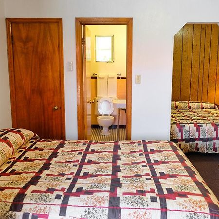 Stagecoach Motel Colorado Springs Extérieur photo